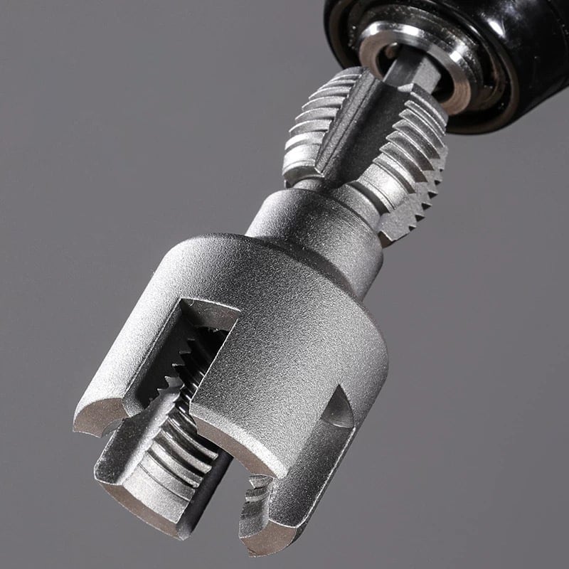 Integrated Internal & External Pipe Threading Tool