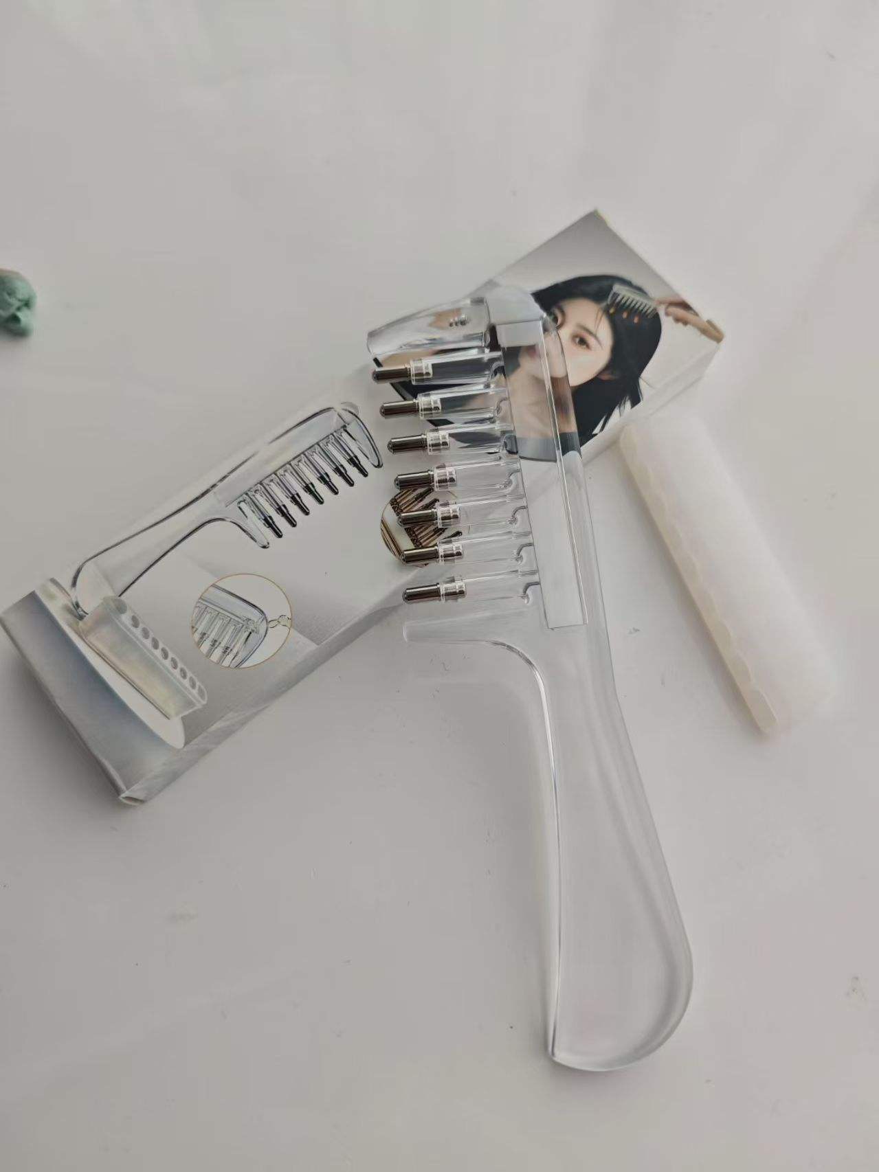 2 in 1 Hair oil applicator comb